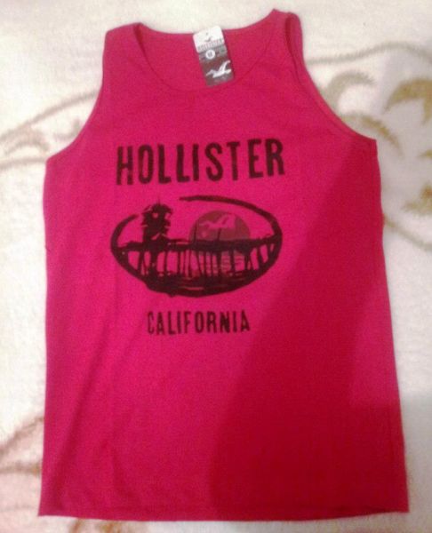 Camisa Regata Hollister (Vermelha)